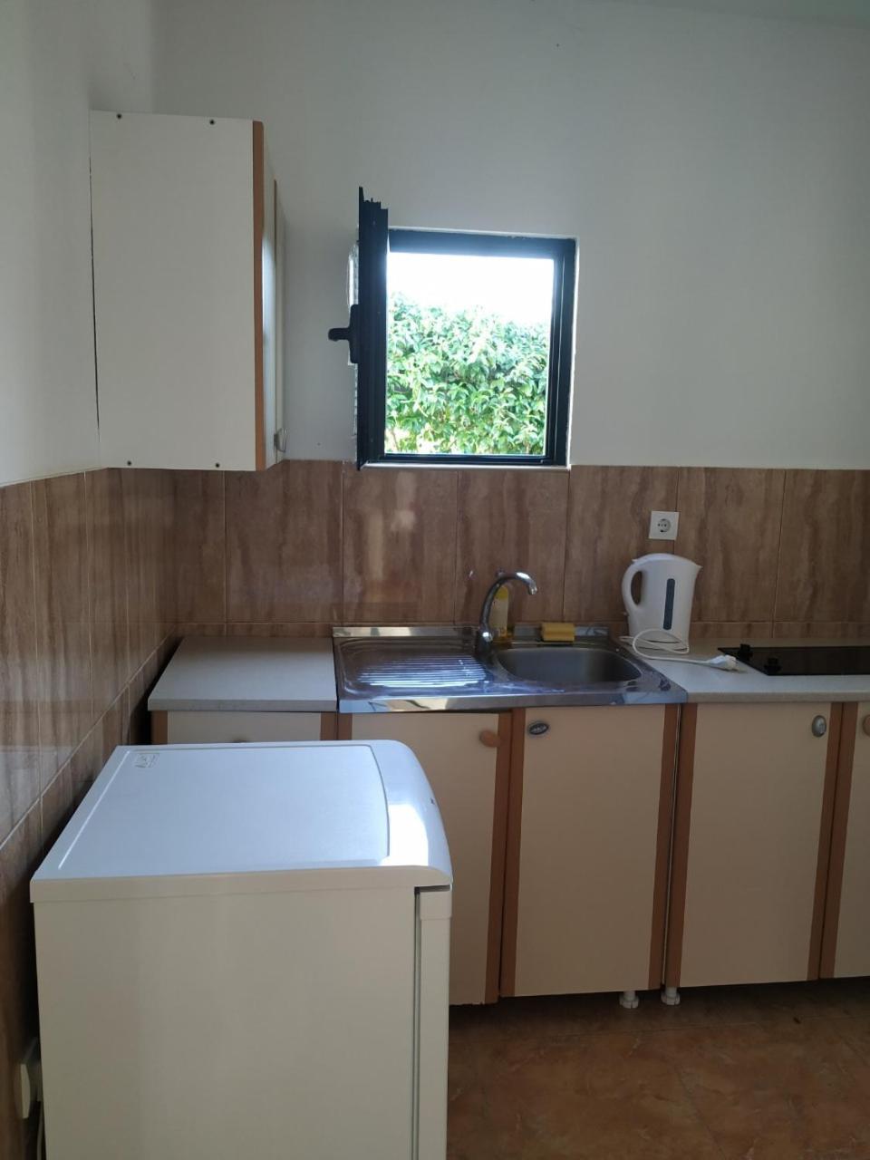 Kjara Apartments ティヴァト エクステリア 写真