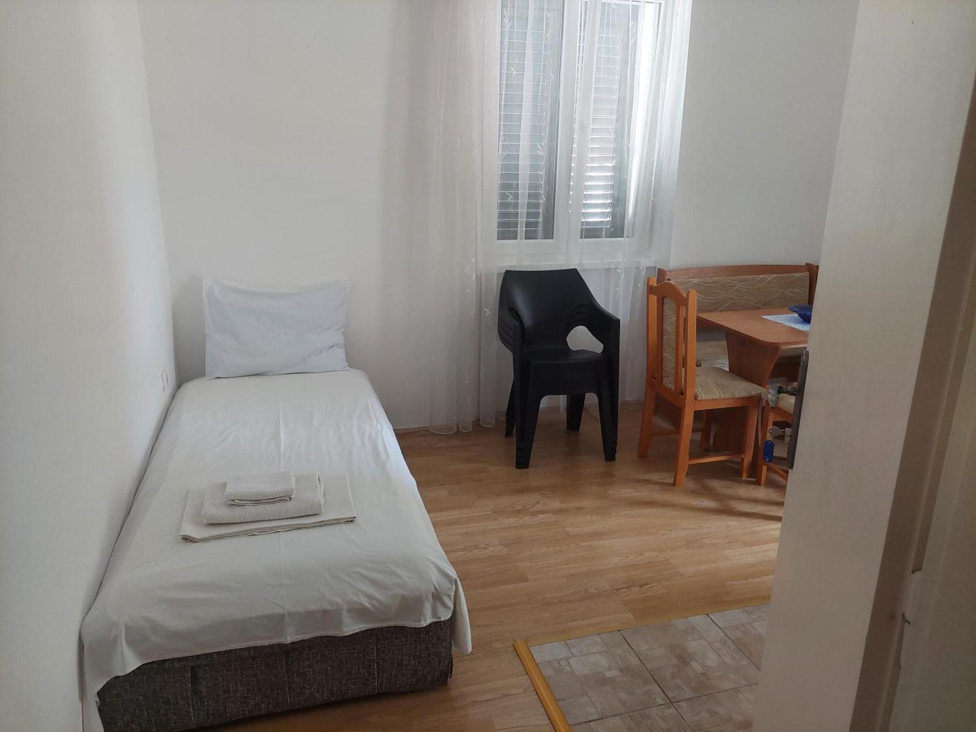 Kjara Apartments ティヴァト エクステリア 写真