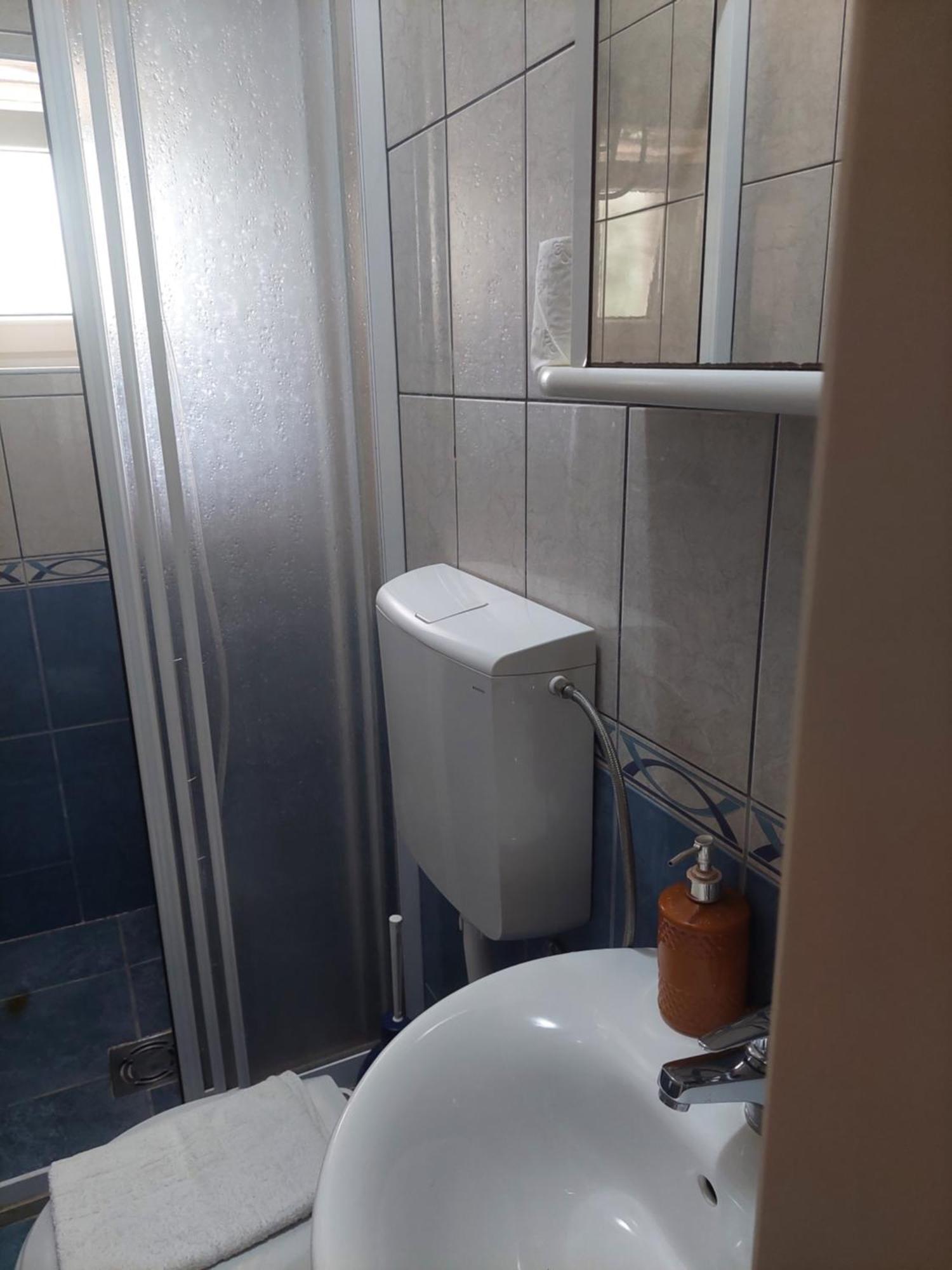 Kjara Apartments ティヴァト エクステリア 写真