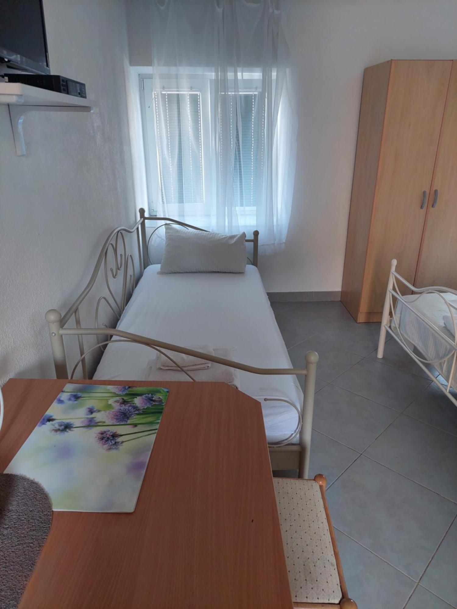 Kjara Apartments ティヴァト エクステリア 写真