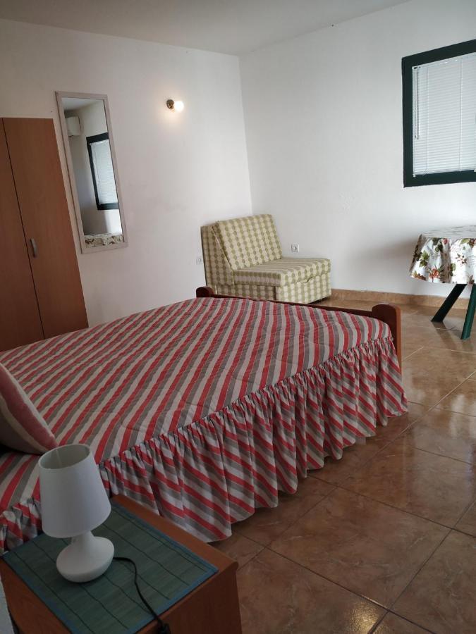 Kjara Apartments ティヴァト エクステリア 写真